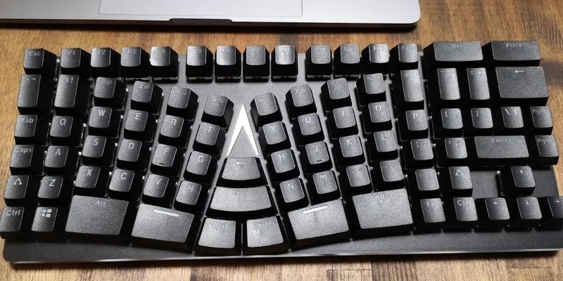 X-bowsのエルゴノミックキーボードを使ってみた